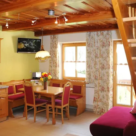 Farm stay Schoffahanslhof *
