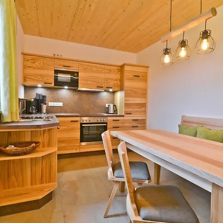 Schoffahanslhof Farm stay *