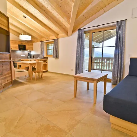 Farm stay Schoffahanslhof *