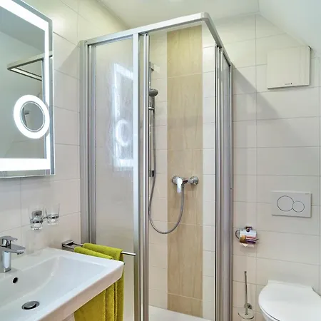 Schoffahanslhof Farm stay *